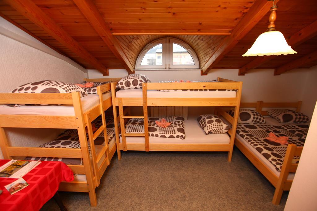 Hostel Cuba Μπάνια Λούκα Εξωτερικό φωτογραφία